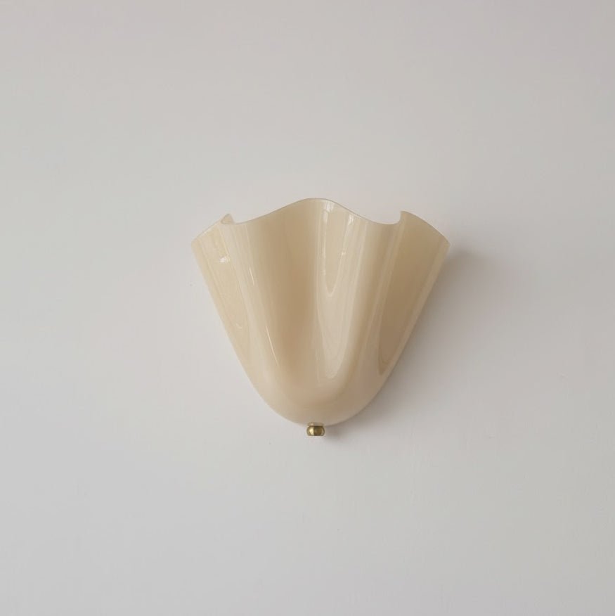 Petal Shell Wall Light
