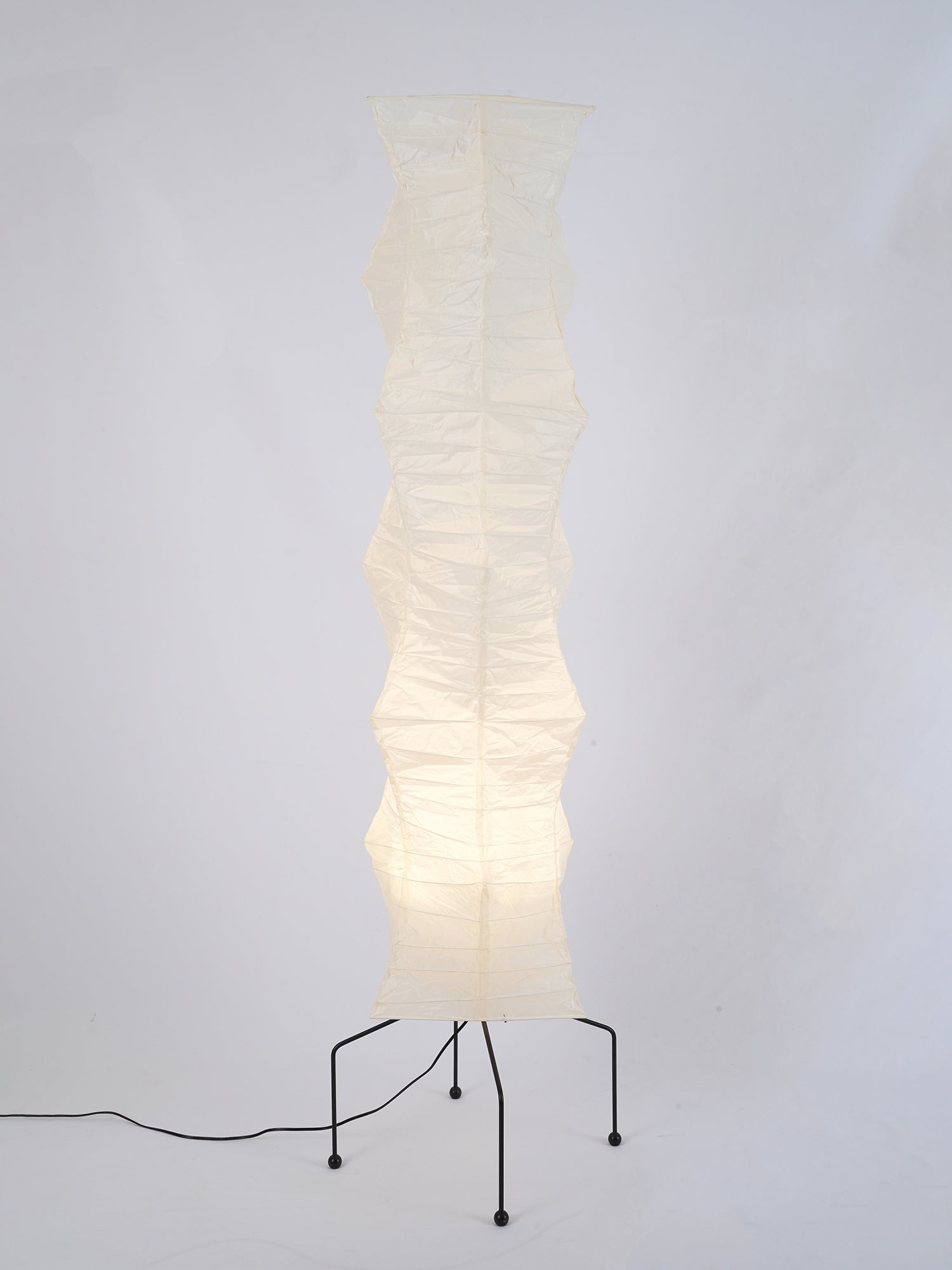 Nagare Mulberry Paper Floor Lamp