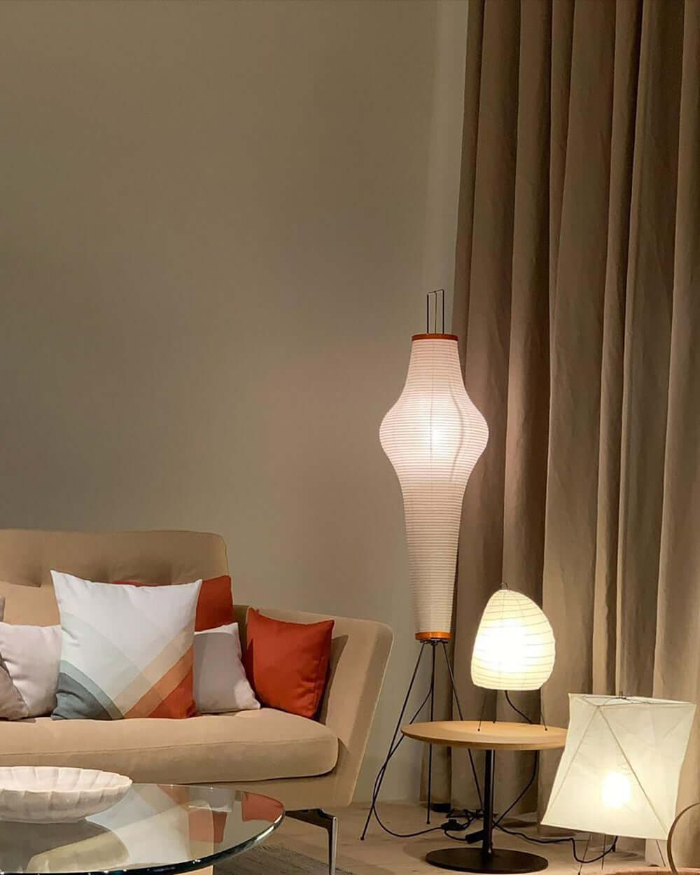 Nagare Mulberry Paper Floor Lamp