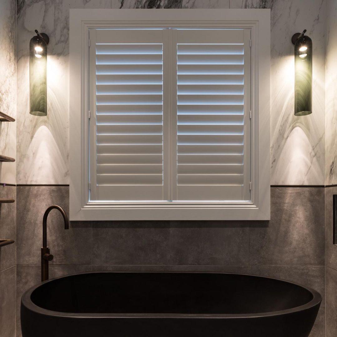 Luma Glass Wall Sconce
