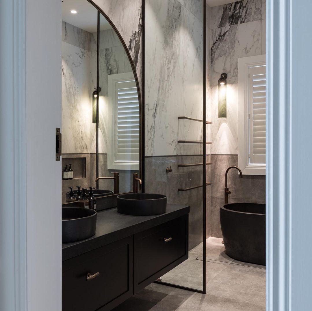 Luma Glass Wall Sconce
