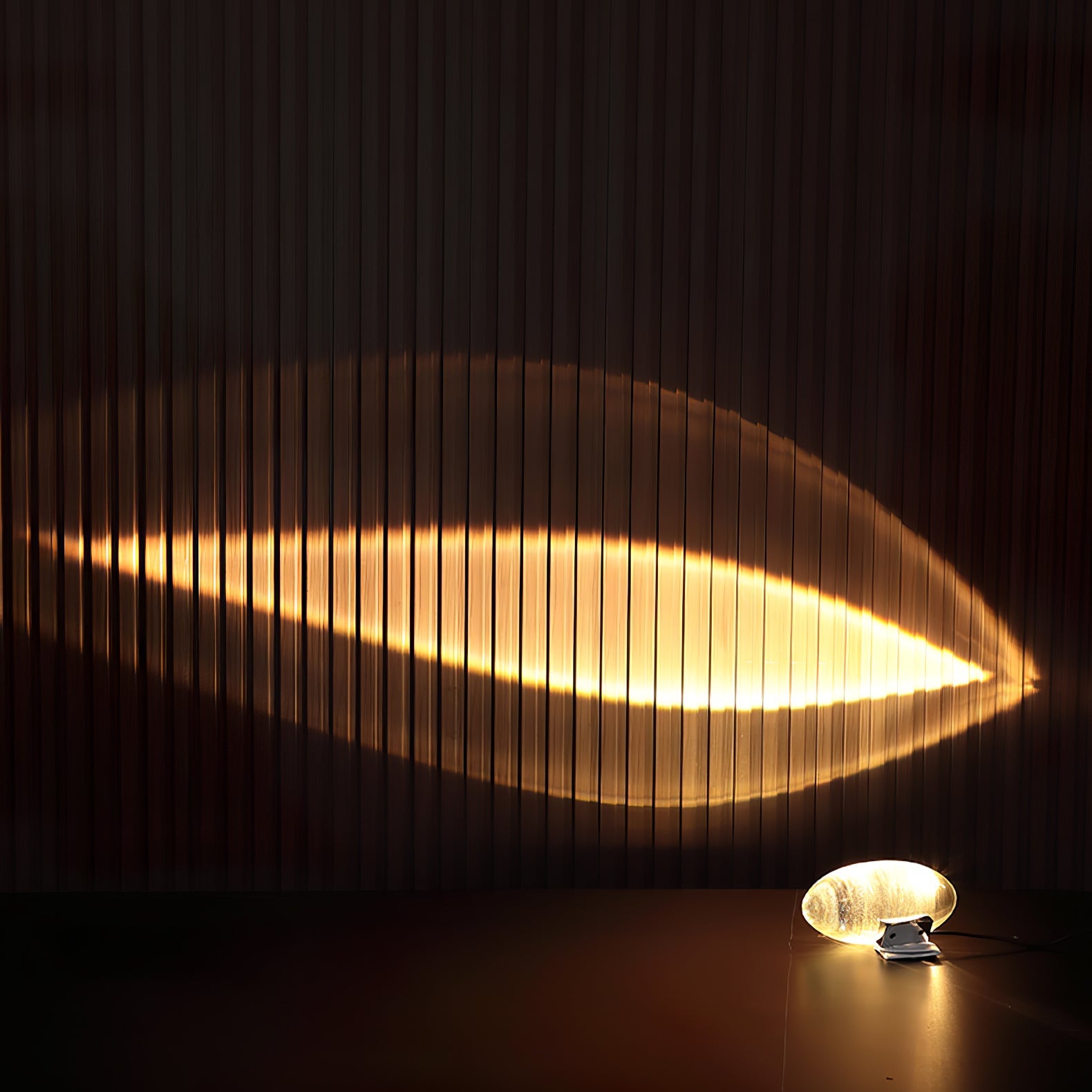 Pebble Crystal Accent Lamp
