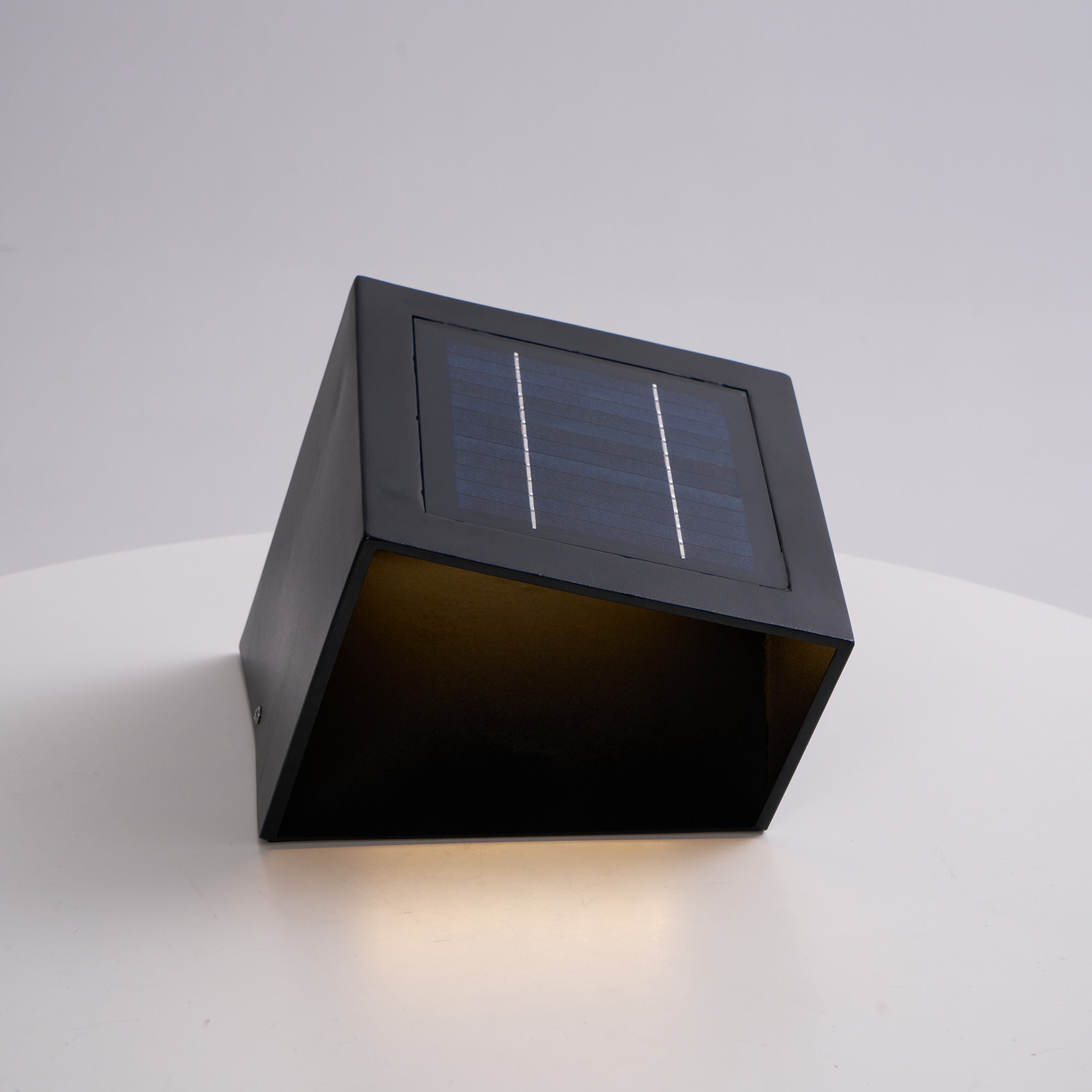 Compact Solar Border Cube Light