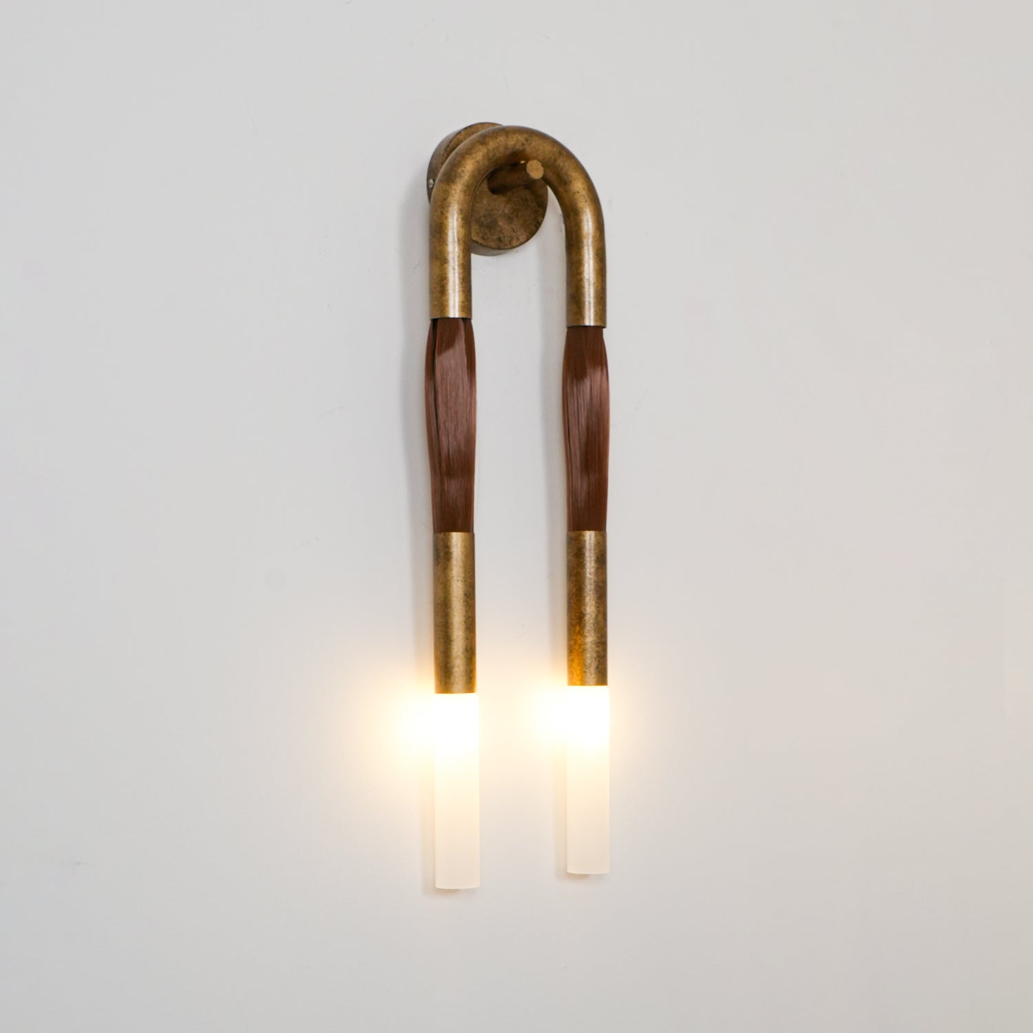 Comtesse Fringed Acrylic Sconce