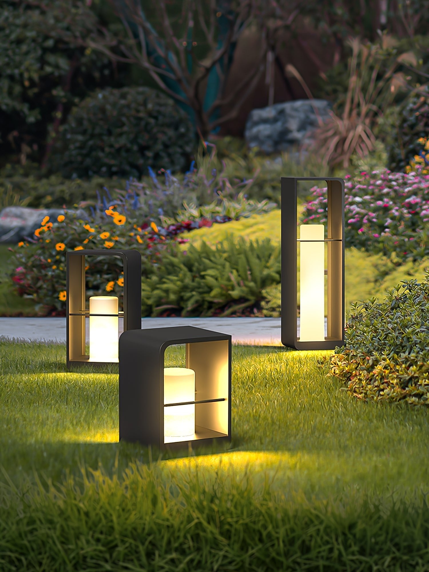 Solar Stem Path Lantern