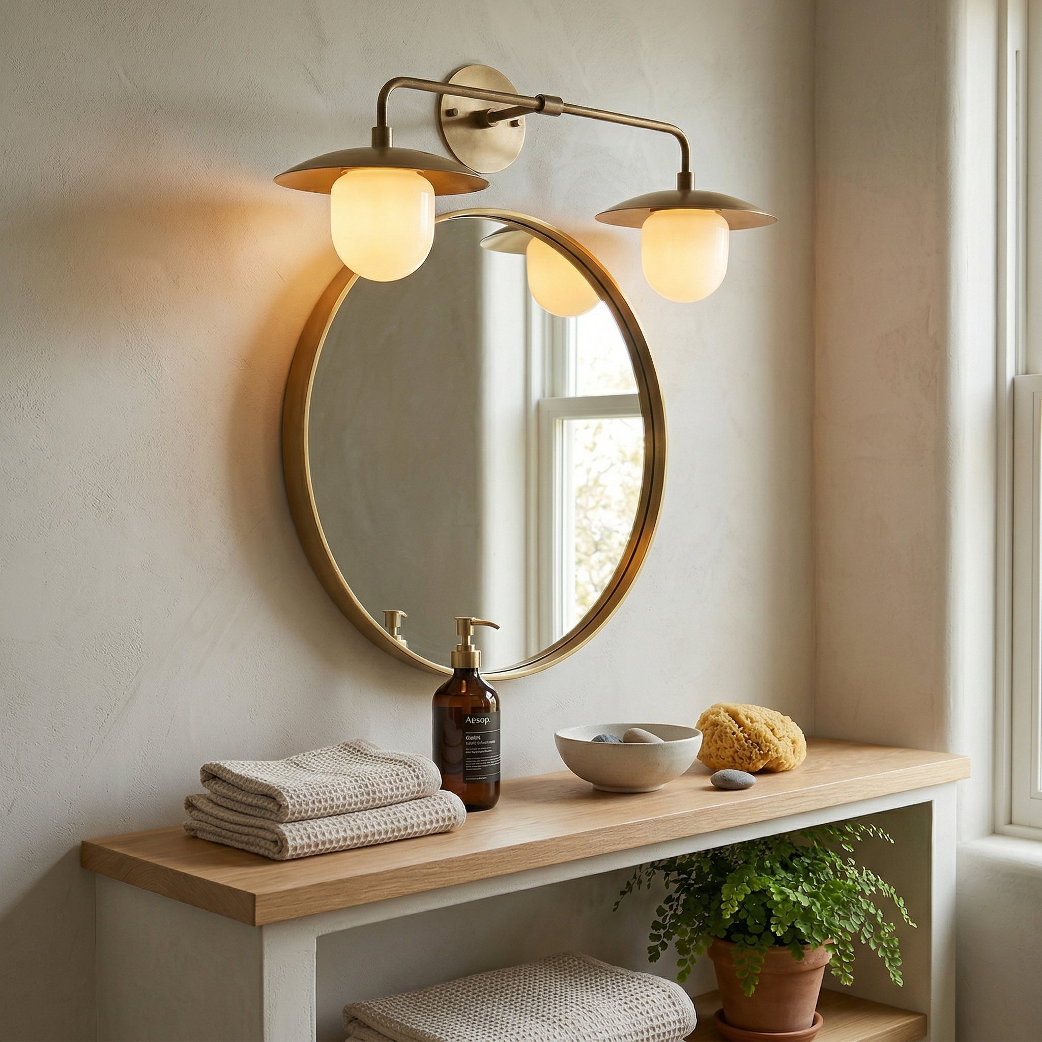 Coupe Opal Dish Sconce
