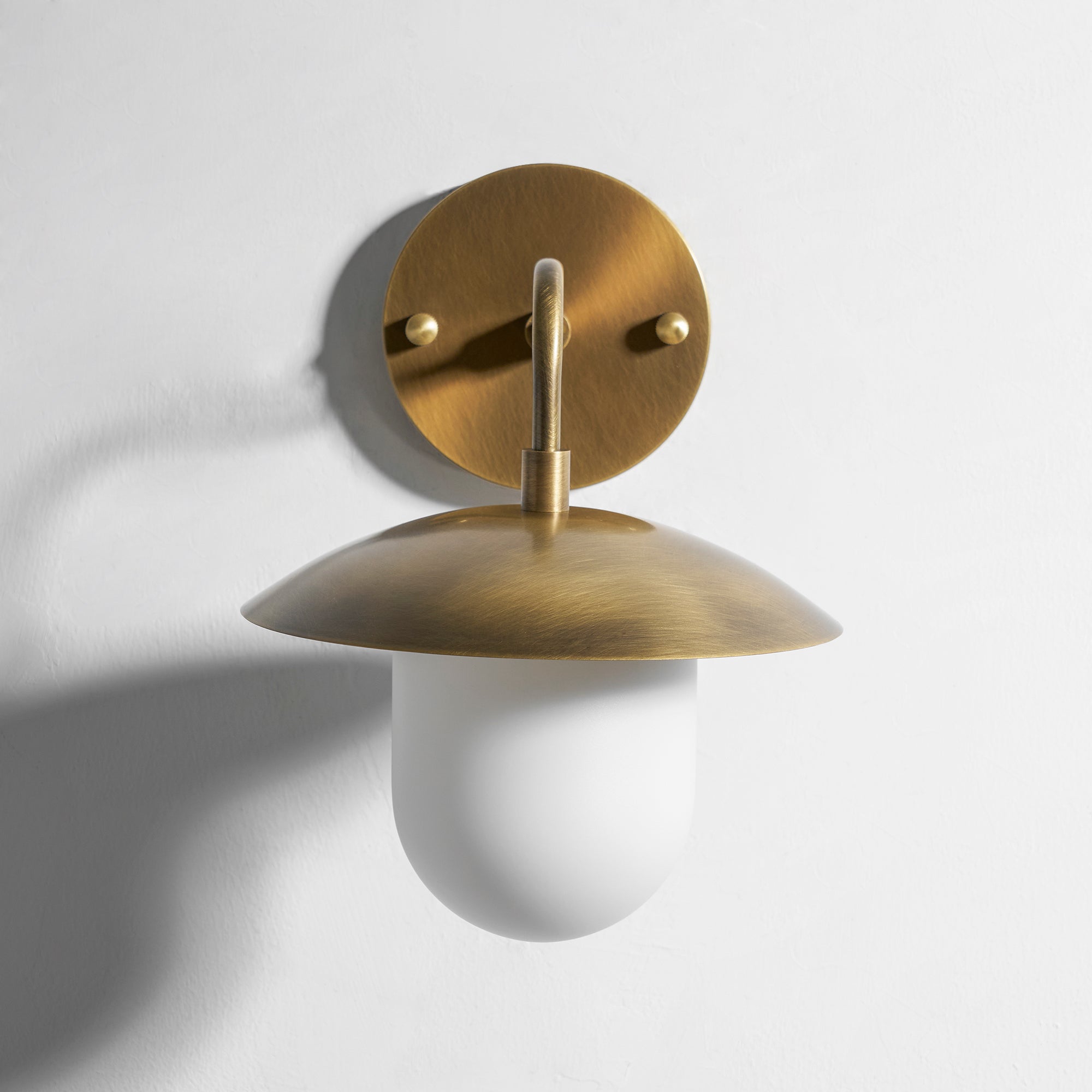 Coupe Opal Dish Sconce