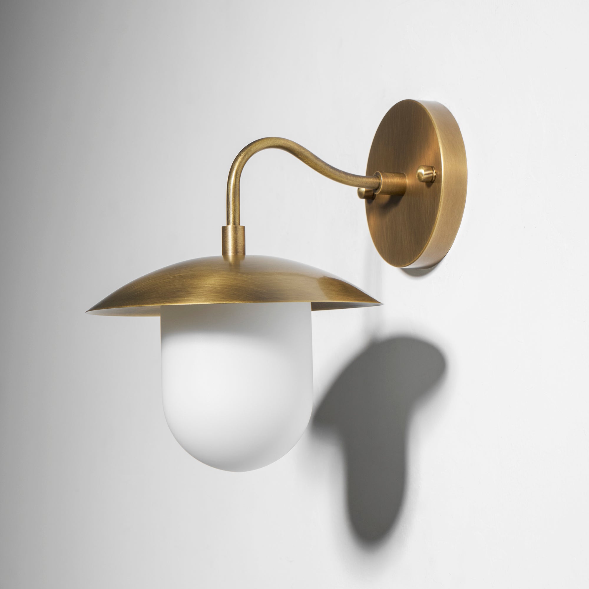 Coupe Opal Dish Sconce