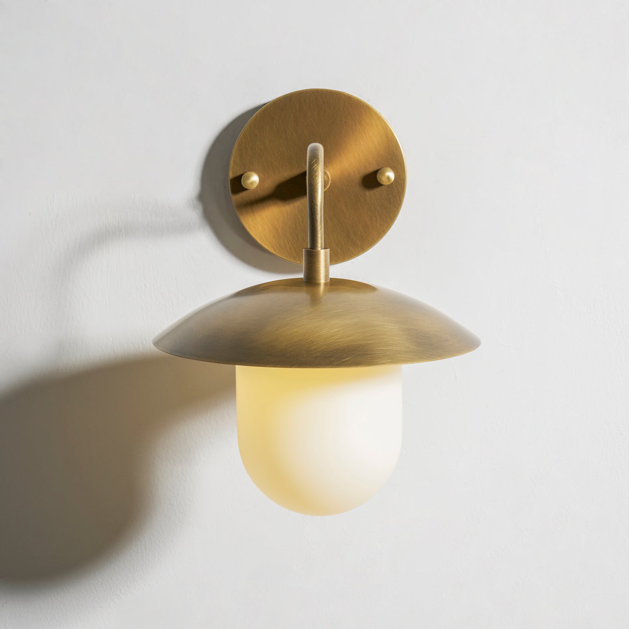 Coupe Opal Dish Sconce