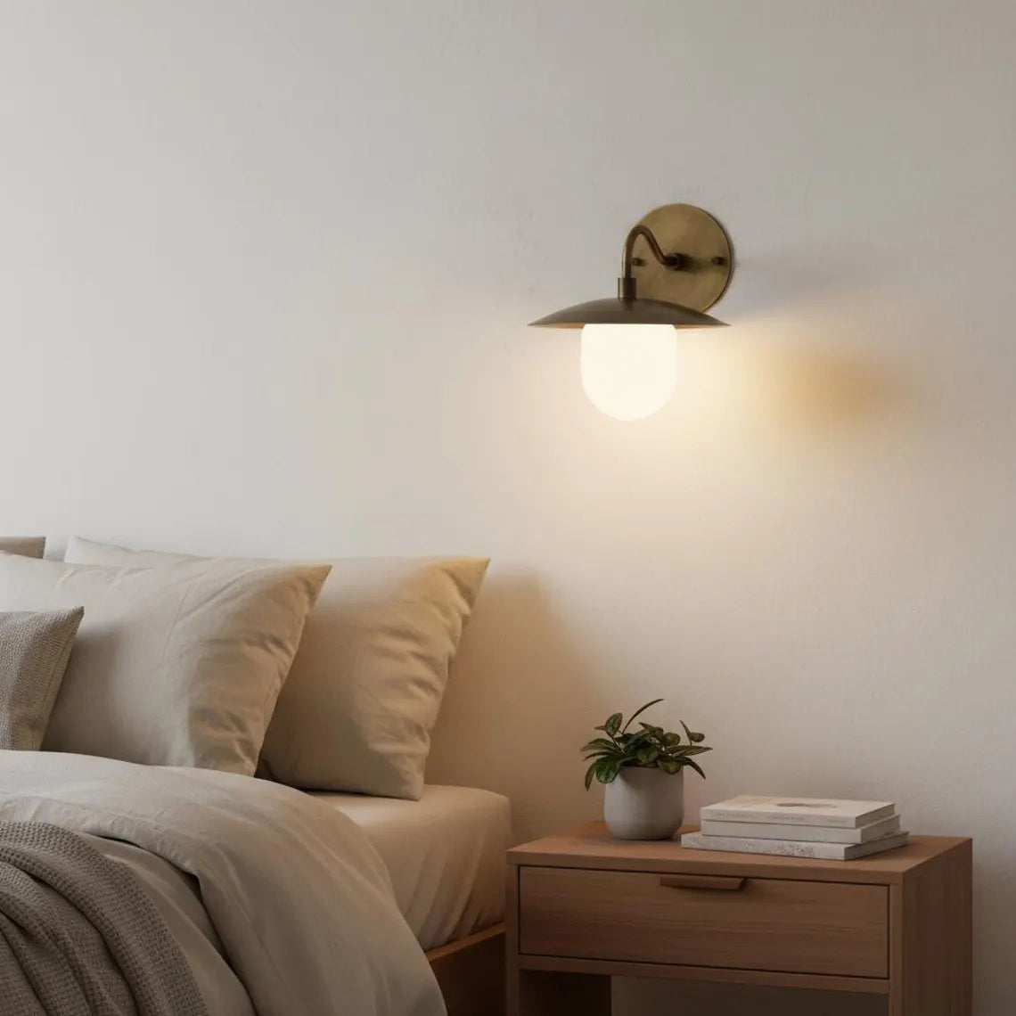 Coupe Opal Dish Sconce