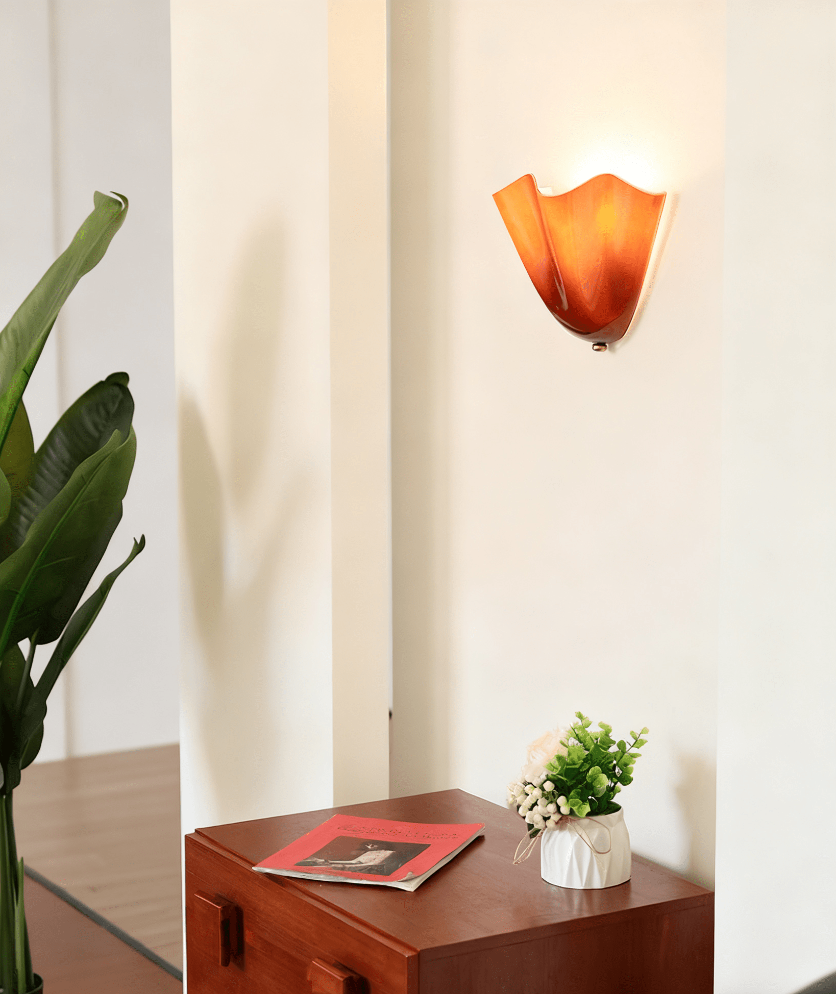 Petal Shell Wall Light