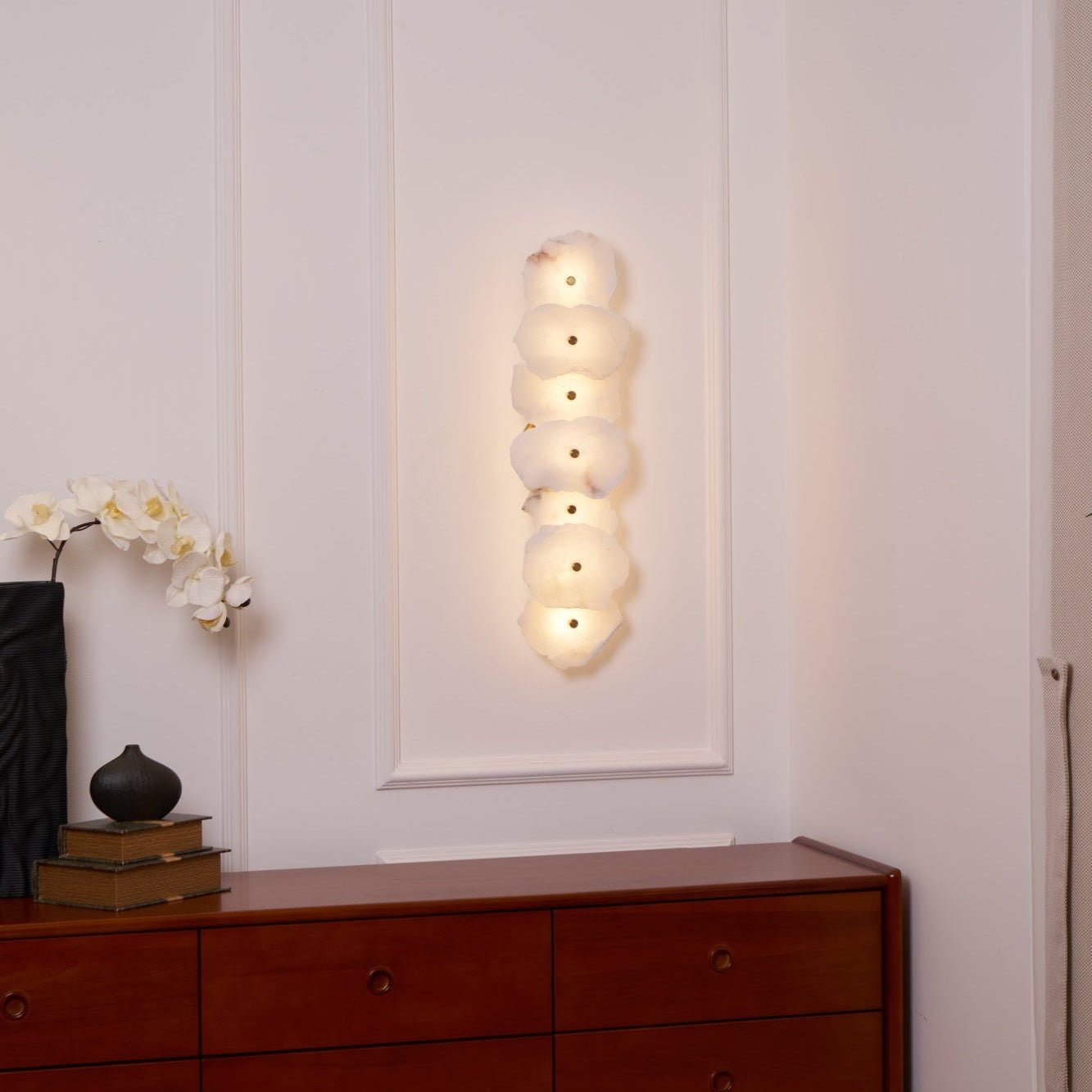Rivo Alabaster Linear Sconce
