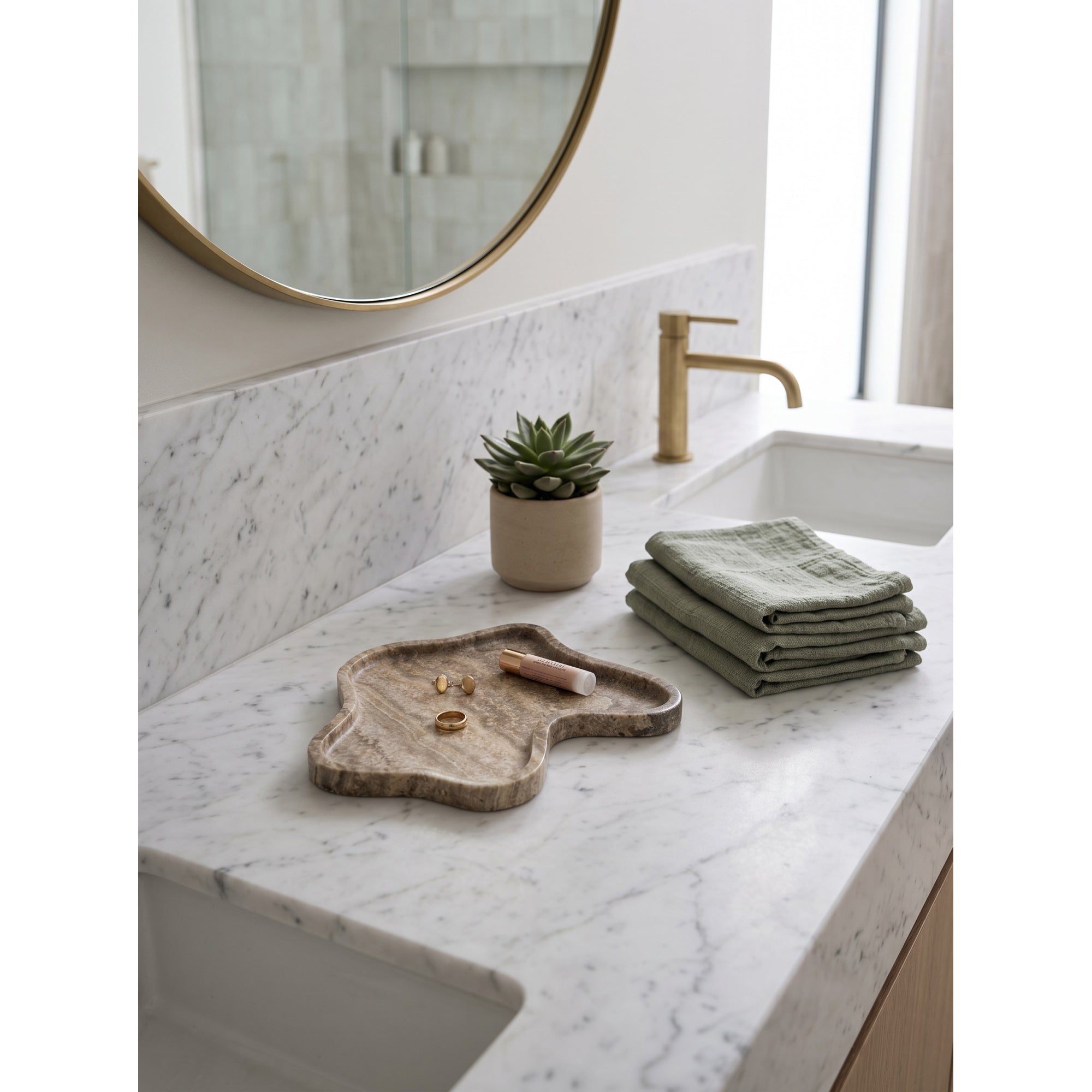 Wavy Edge Stone Catchall Tray