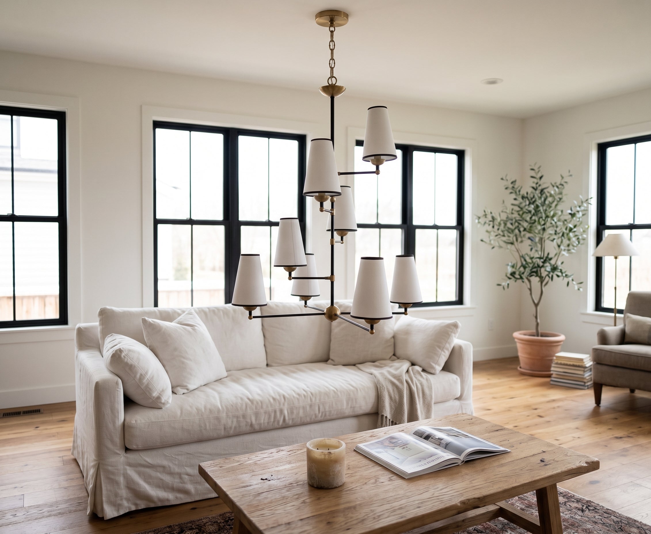 8-Light Tiered Black & Brass Chandelier