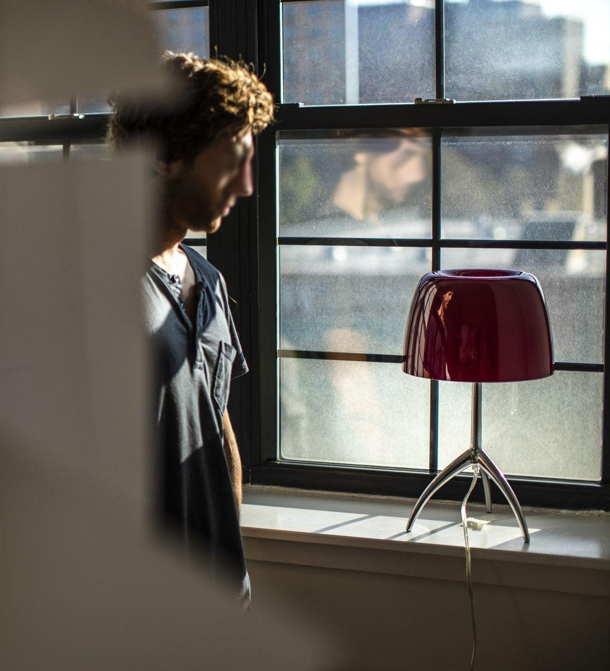 Red Blown Glass Tripod Table Lamp