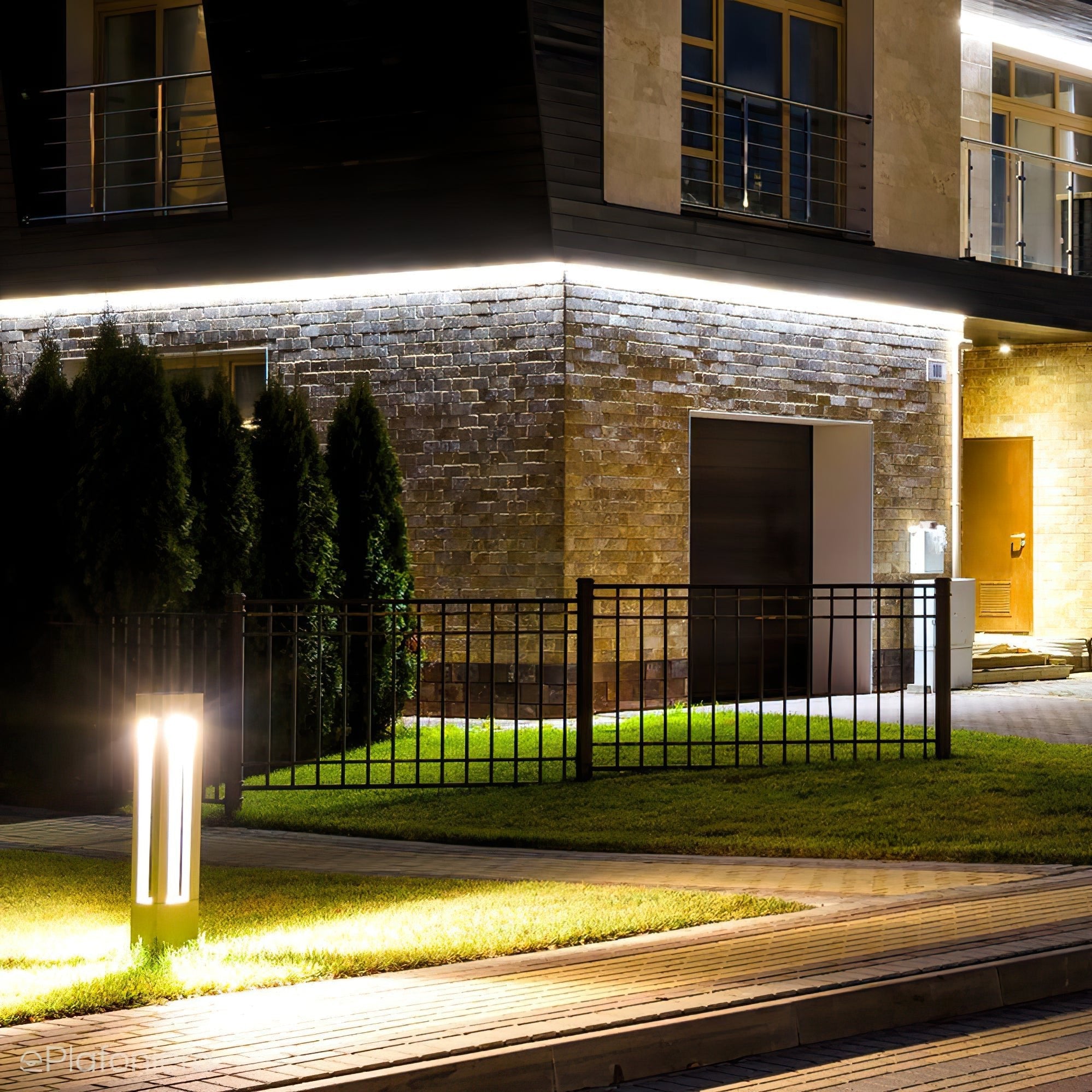 Slim Column Path Bollard