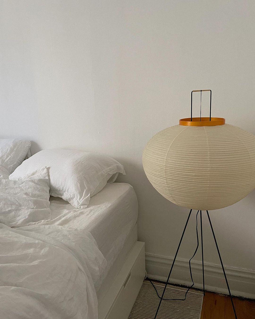 Nagare Mulberry Paper Floor Lamp