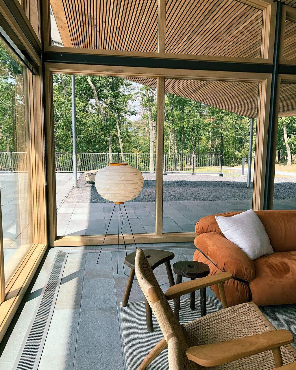 Nagare Mulberry Paper Floor Lamp