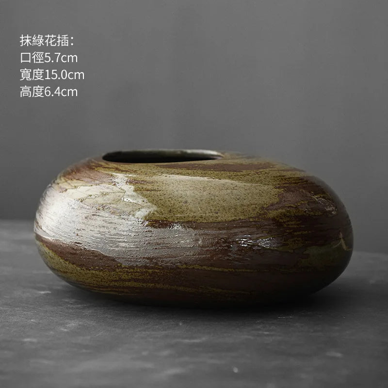 Basalt Coarse Terracotta Vase