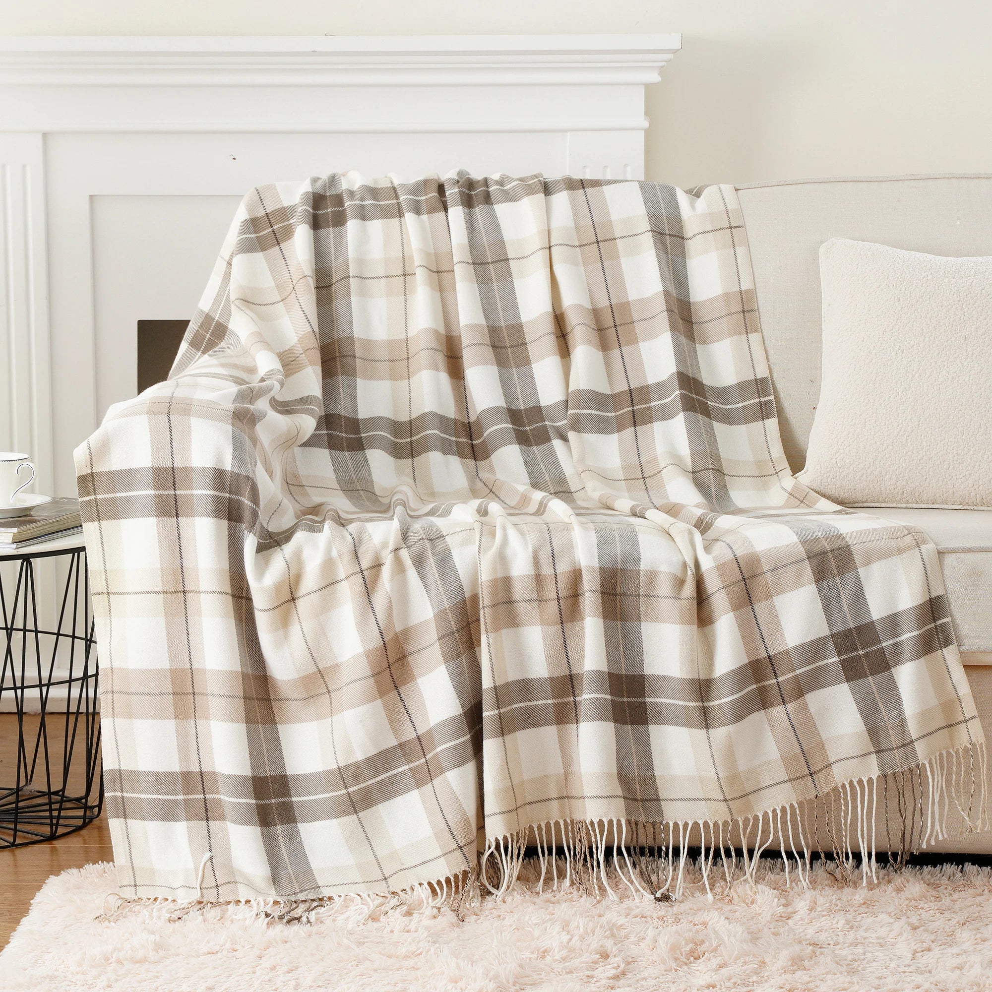 Elden Plaid Tasselled Throw