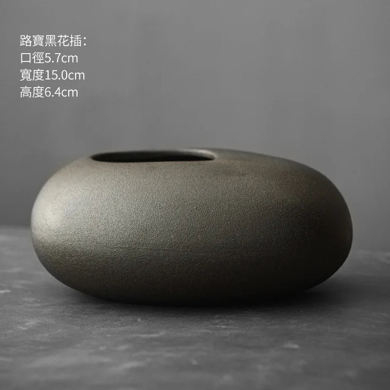 Basalt Coarse Terracotta Vase