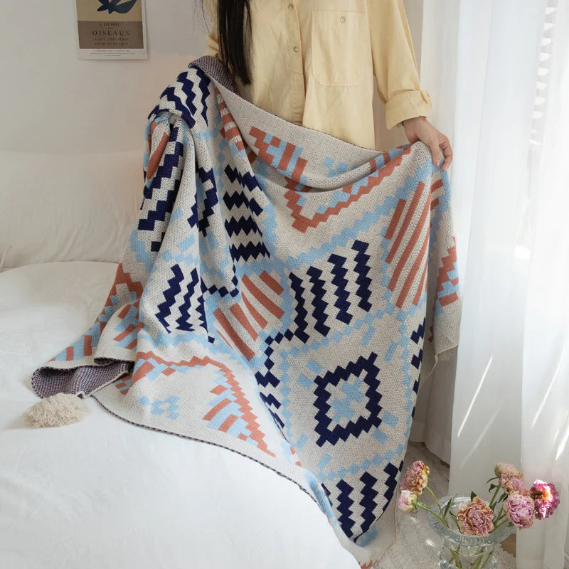 Linnea Knitted Throw