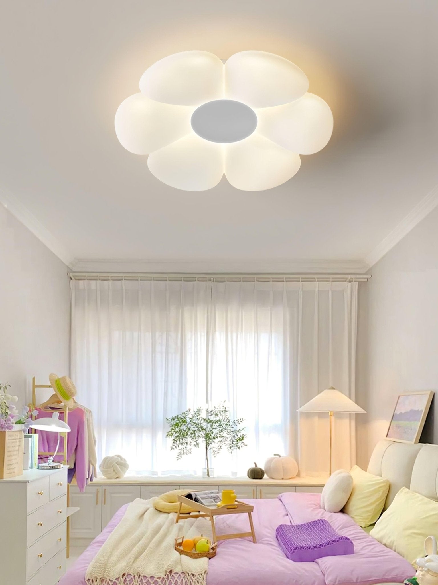 Petala Six-Petal Ceiling Light