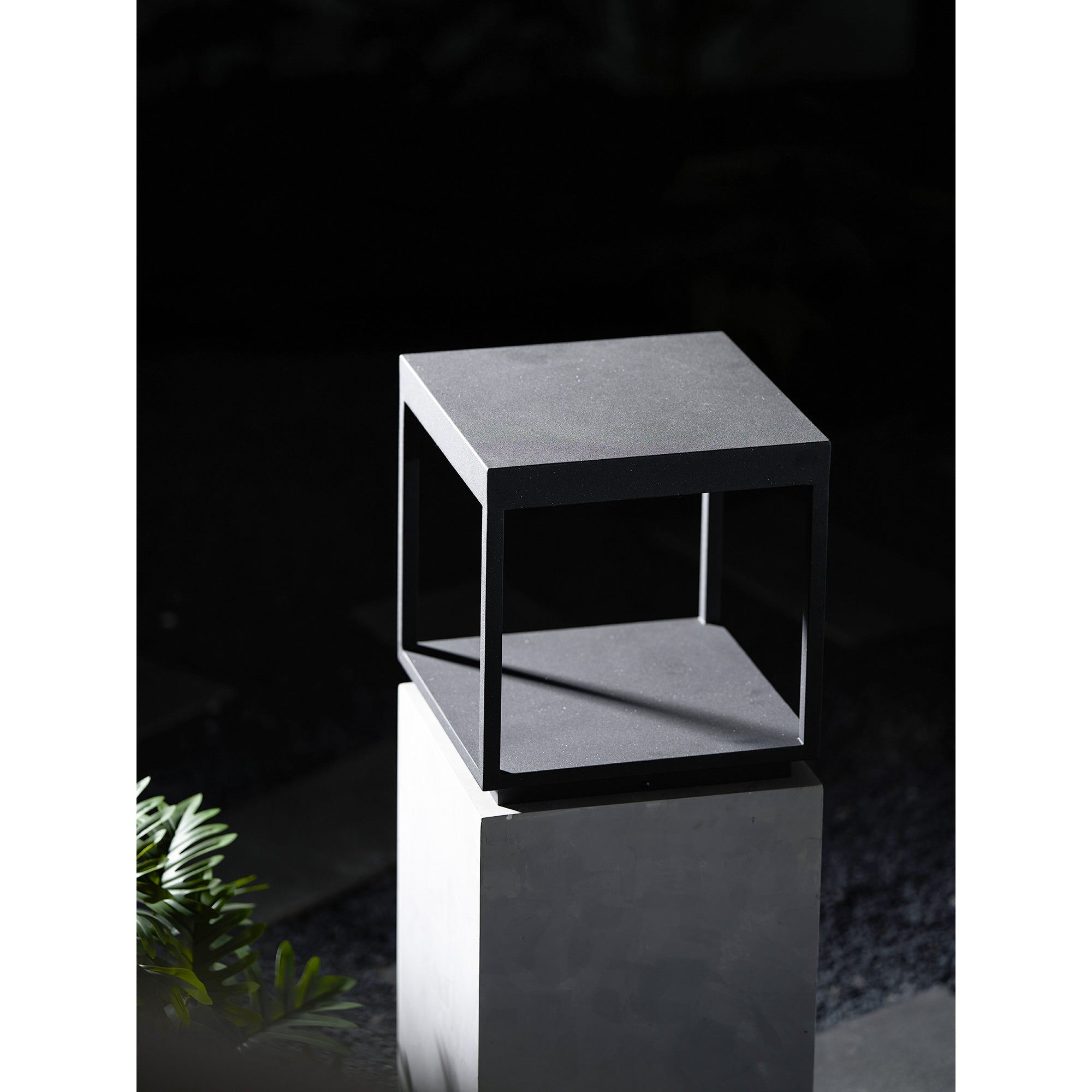 Four Sided Pillar Post Lantern