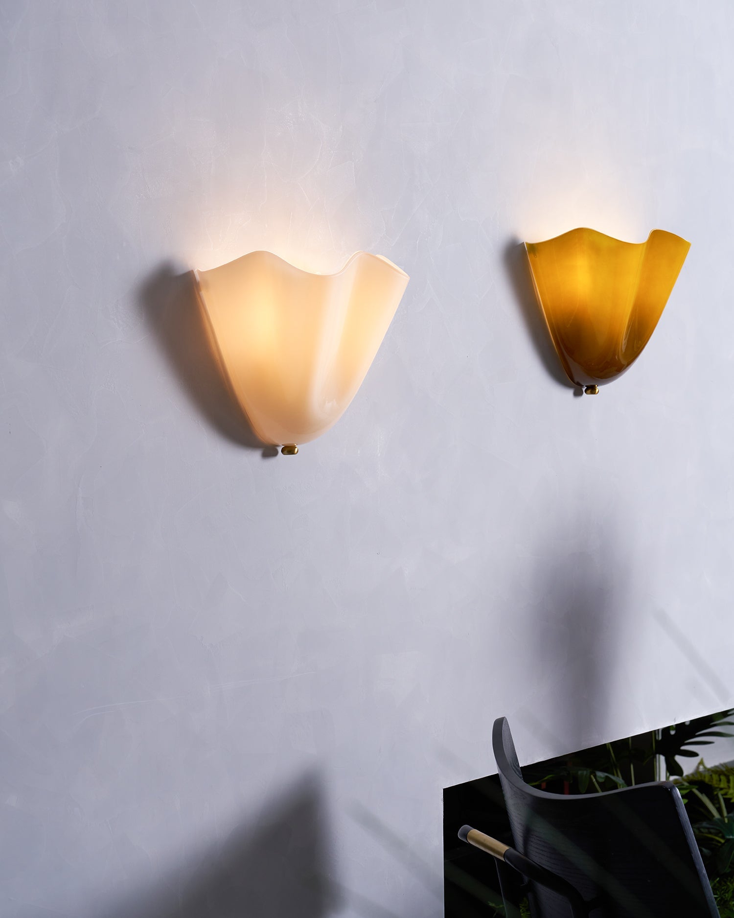 Petal Shell Wall Light
