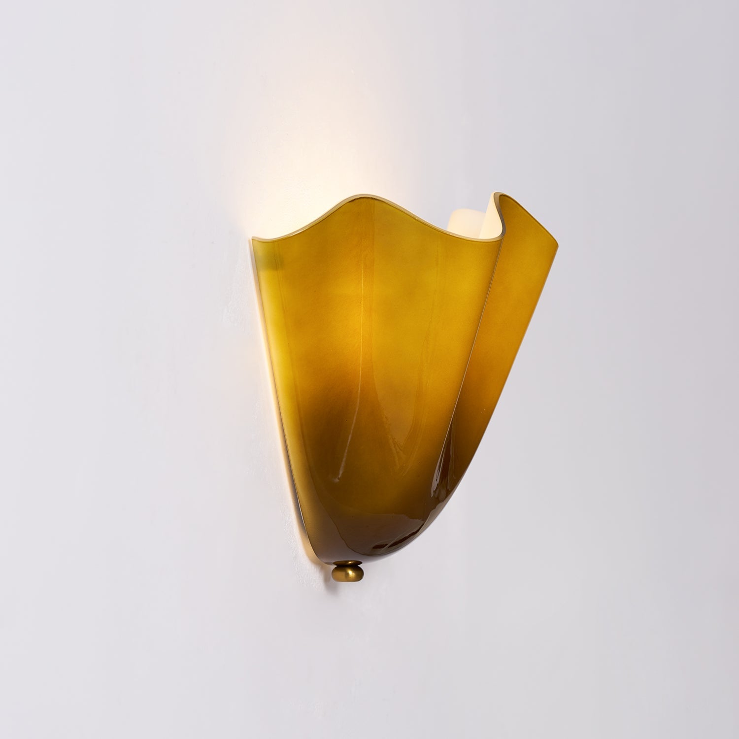 Petal Shell Wall Light