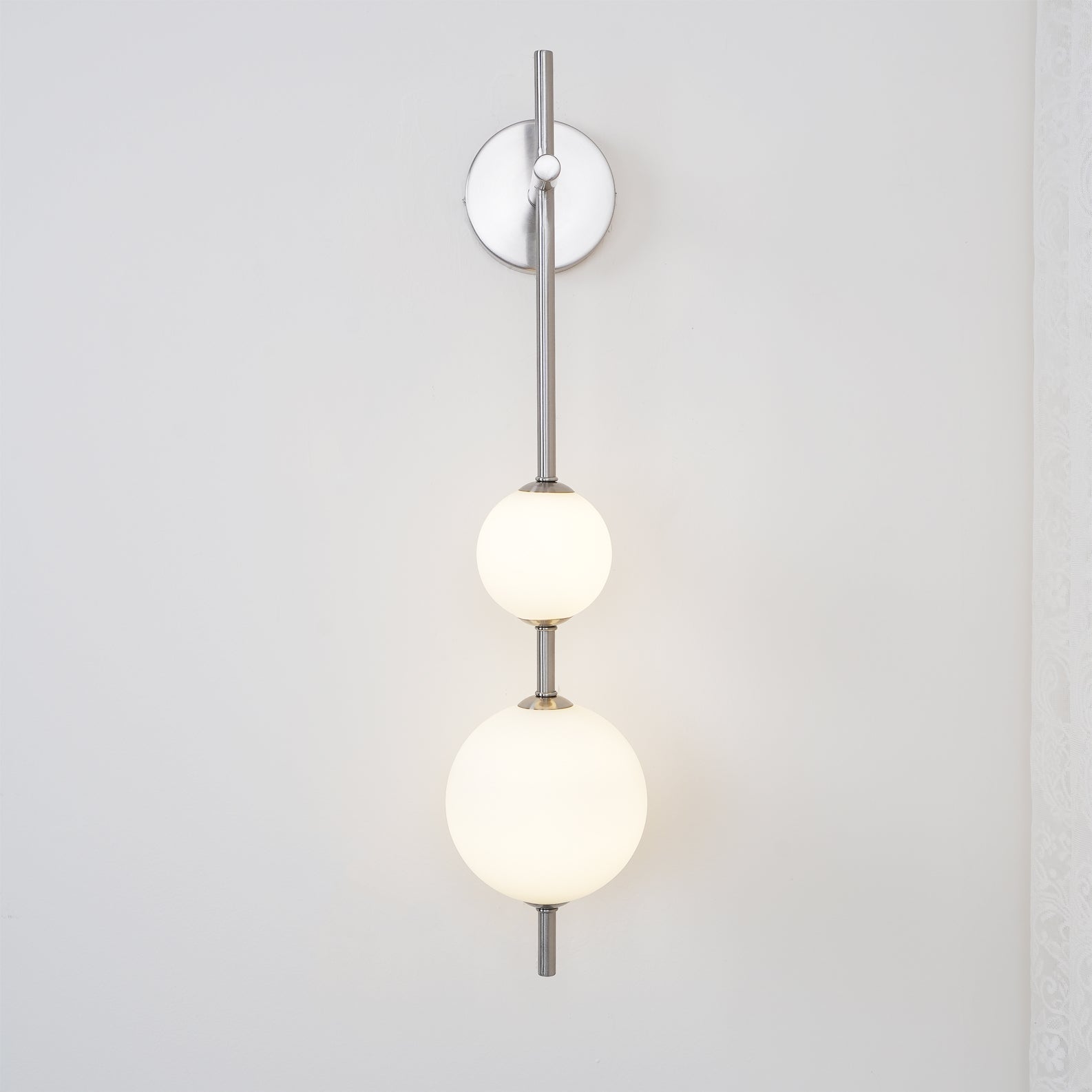 Perla Stacked Orb Sconce