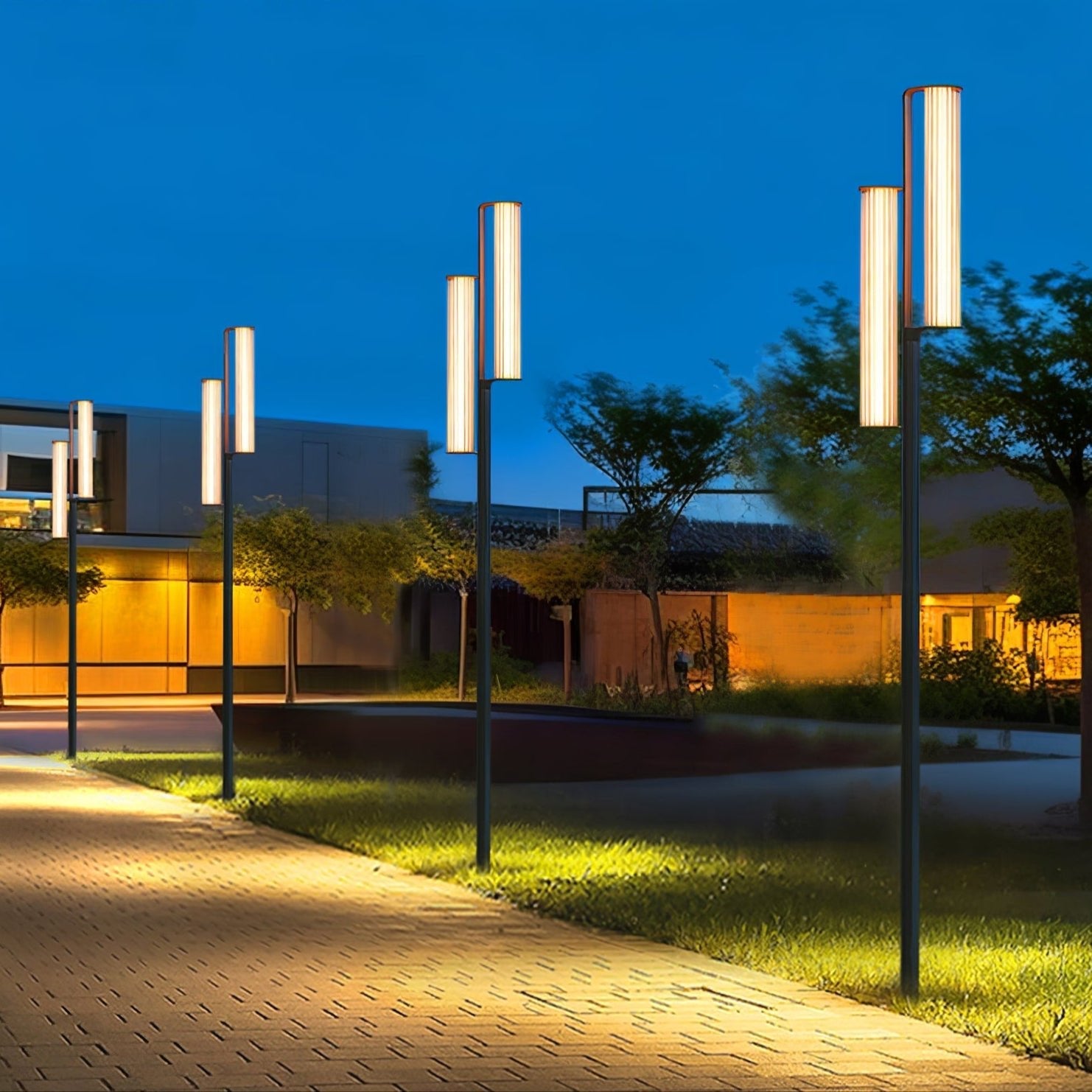 Lumina Post Lamp