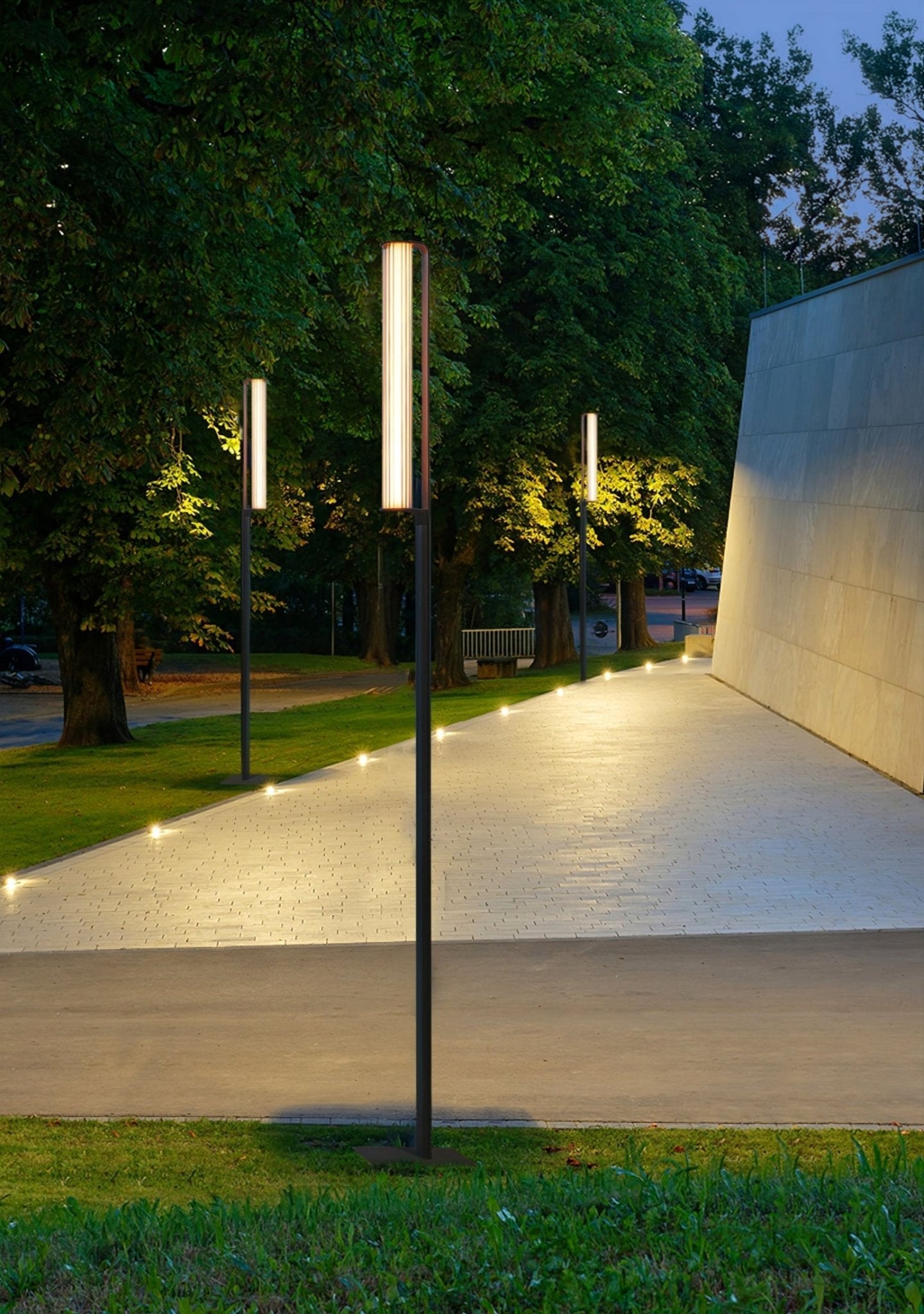 Lumina Post Lamp