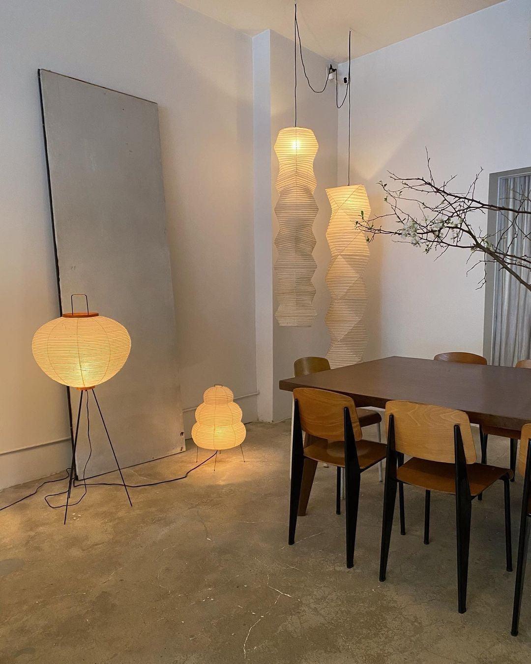 Nagare Mulberry Paper Floor Lamp