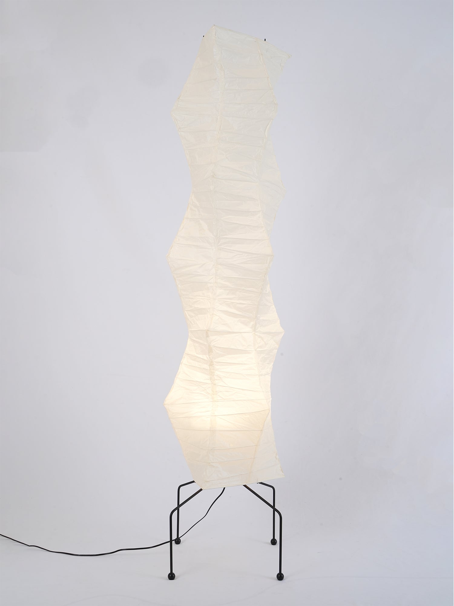 Nagare Mulberry Paper Floor Lamp