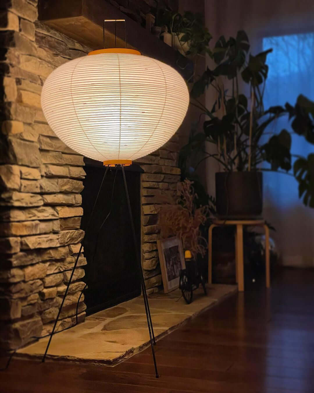 Nagare Mulberry Paper Floor Lamp