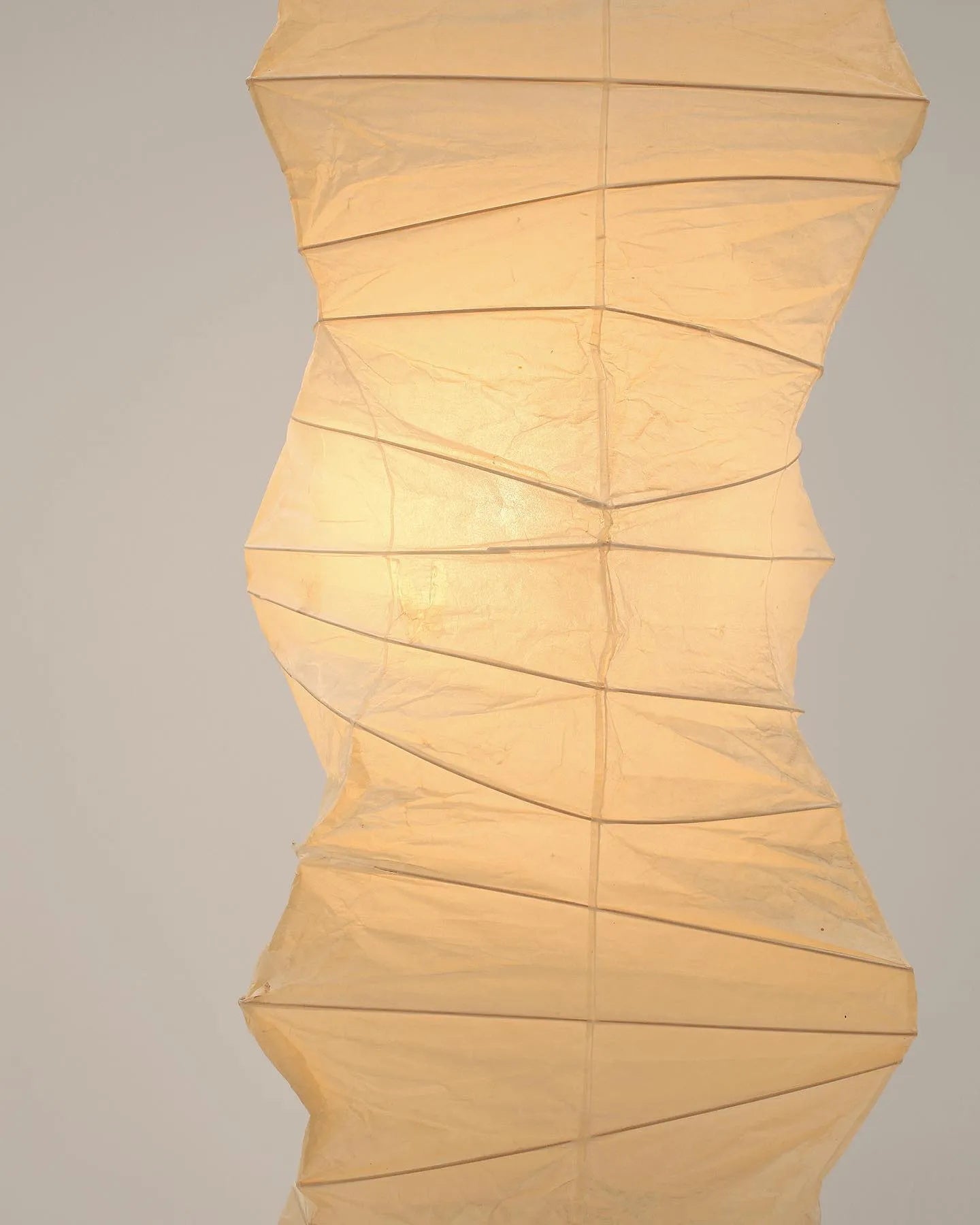 Nagare Mulberry Paper Floor Lamp