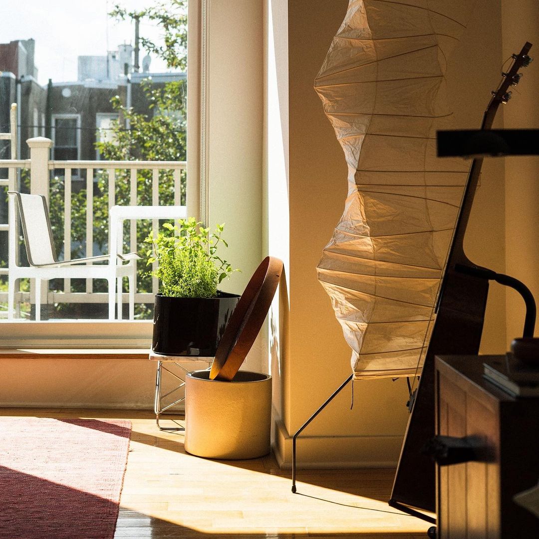 Nagare Mulberry Paper Floor Lamp