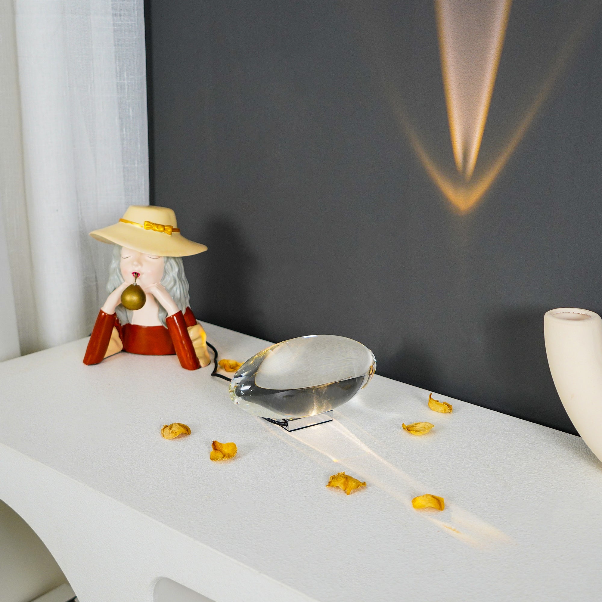 Pebble Crystal Accent Lamp