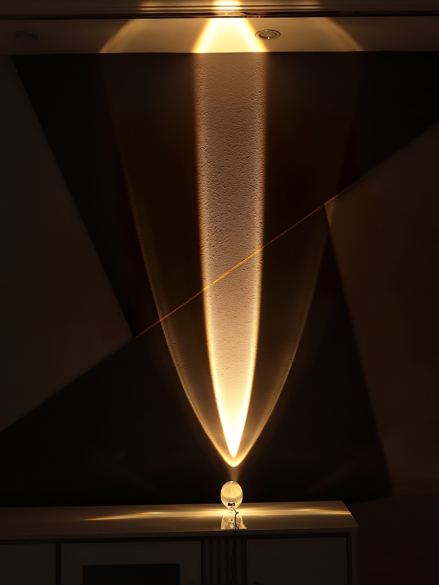 Pebble Crystal Accent Lamp