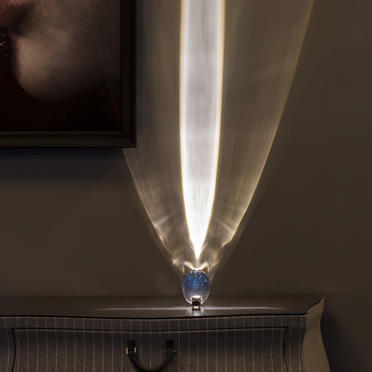 Pebble Crystal Accent Lamp
