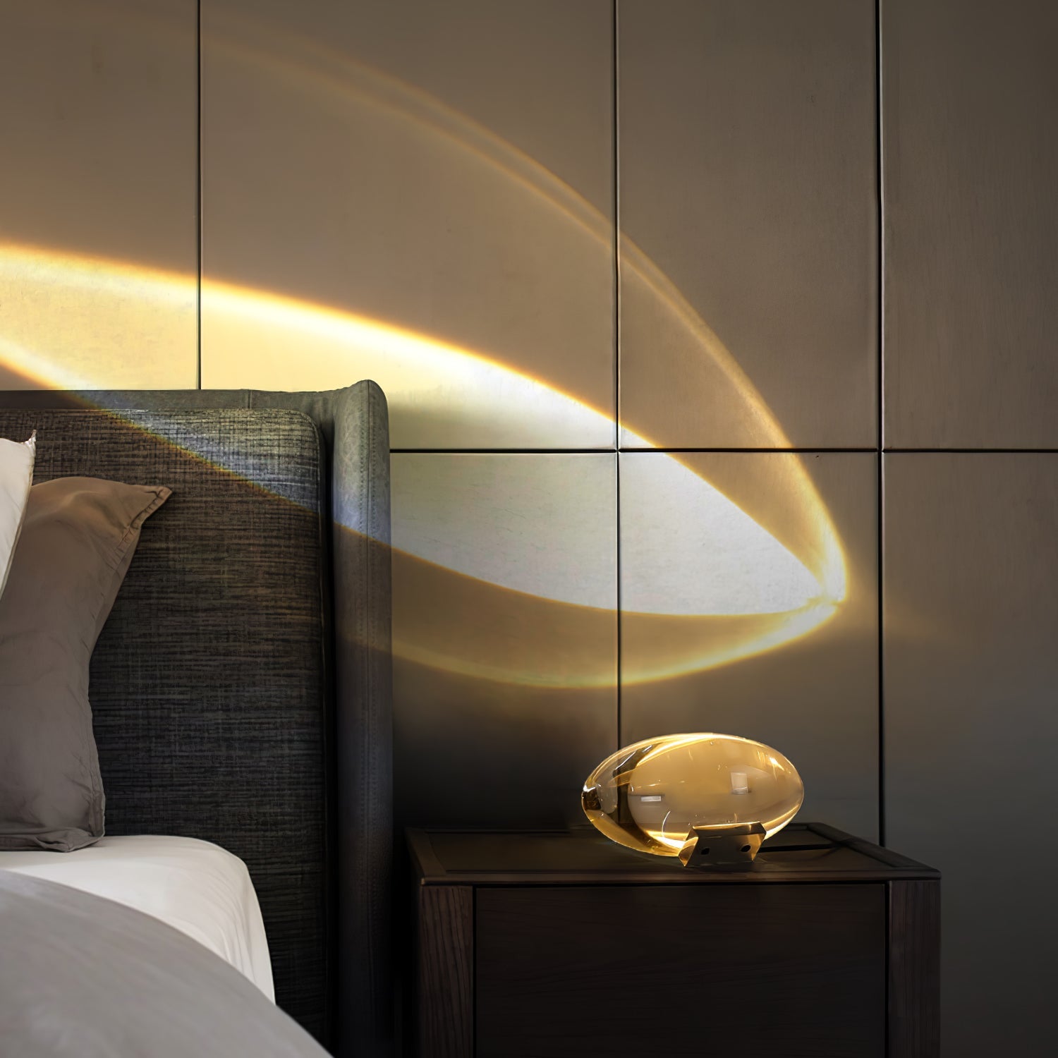 Pebble Crystal Accent Lamp
