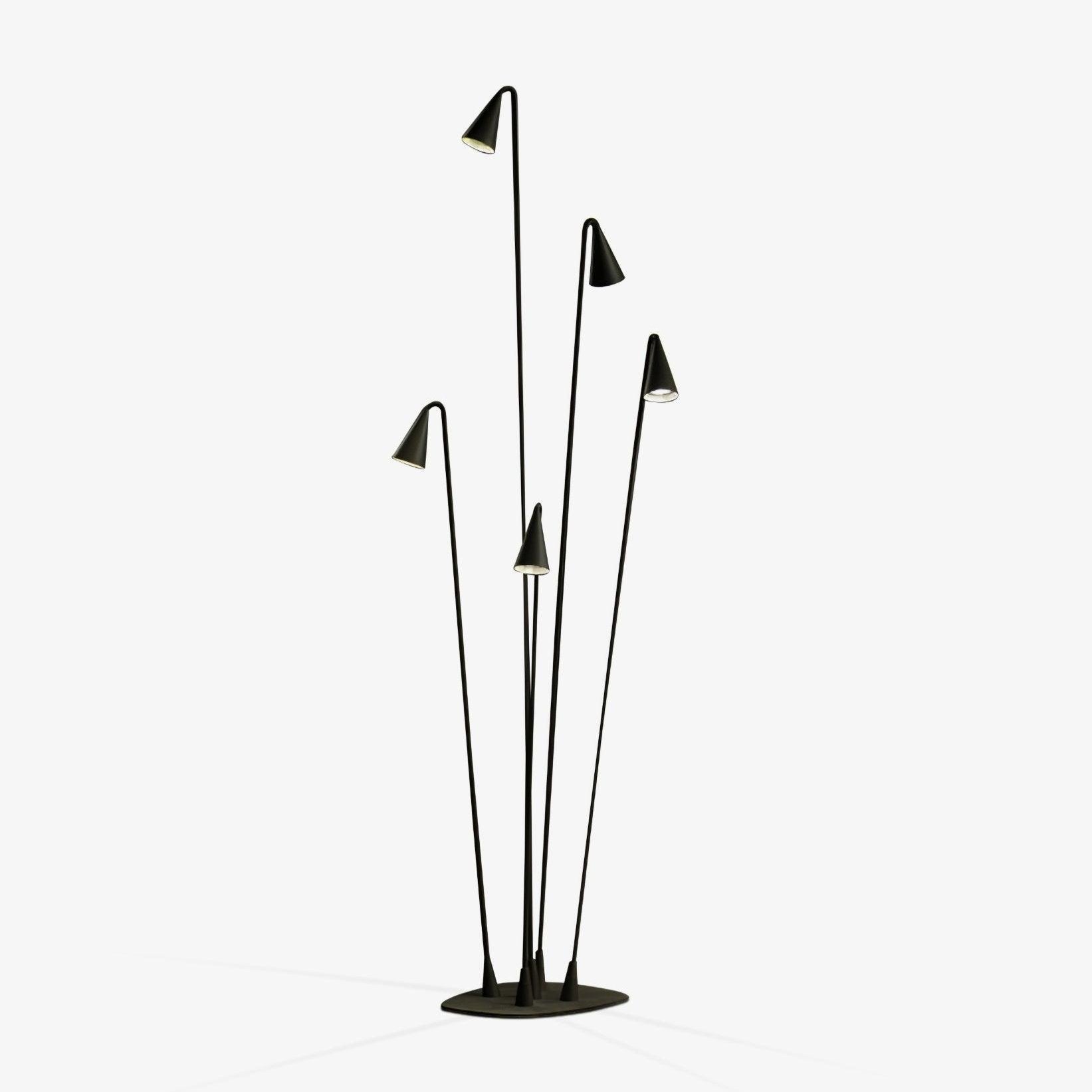 Tapered Stem Garden Floor Lamp