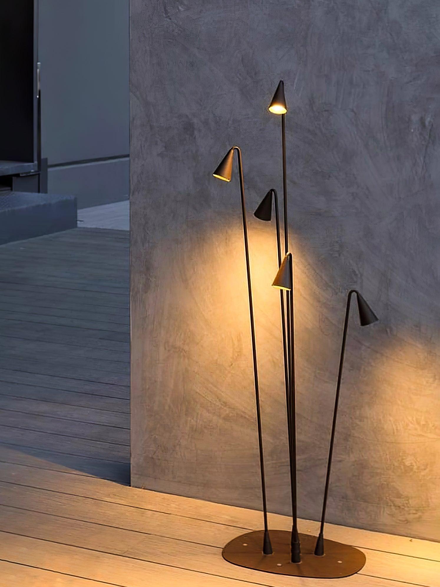 Tapered Stem Garden Floor Lamp