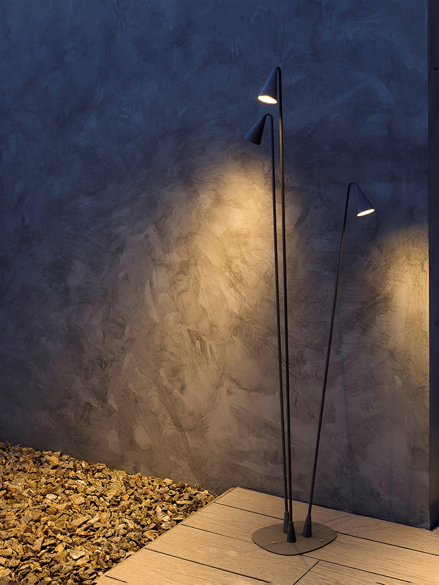 Tapered Stem Garden Floor Lamp