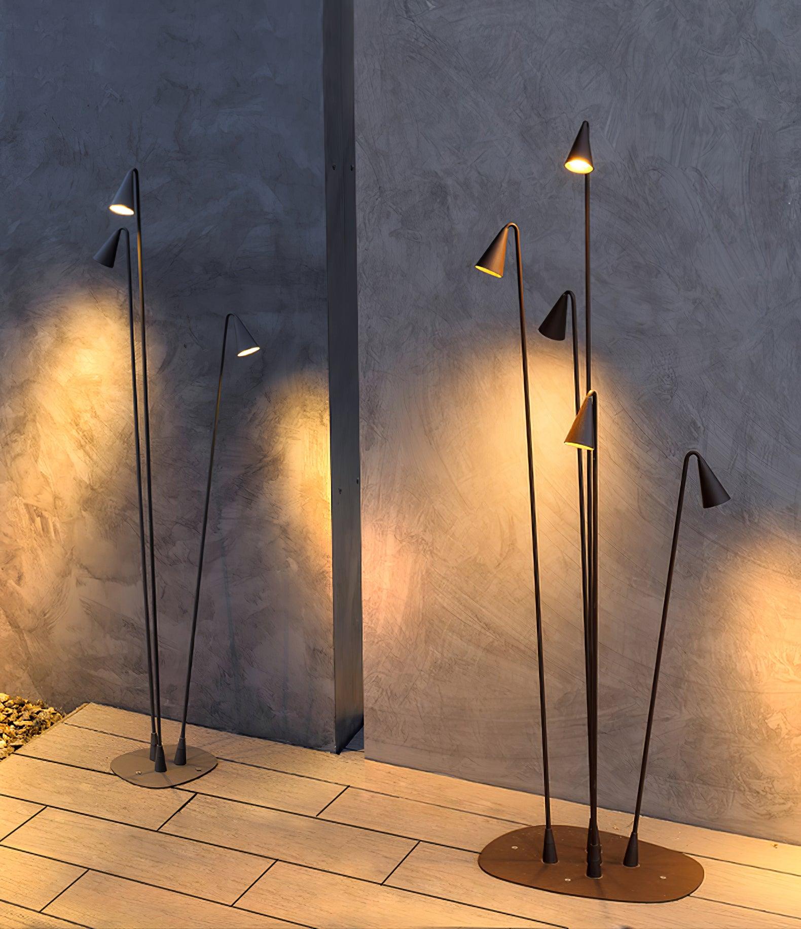 Tapered Stem Garden Floor Lamp