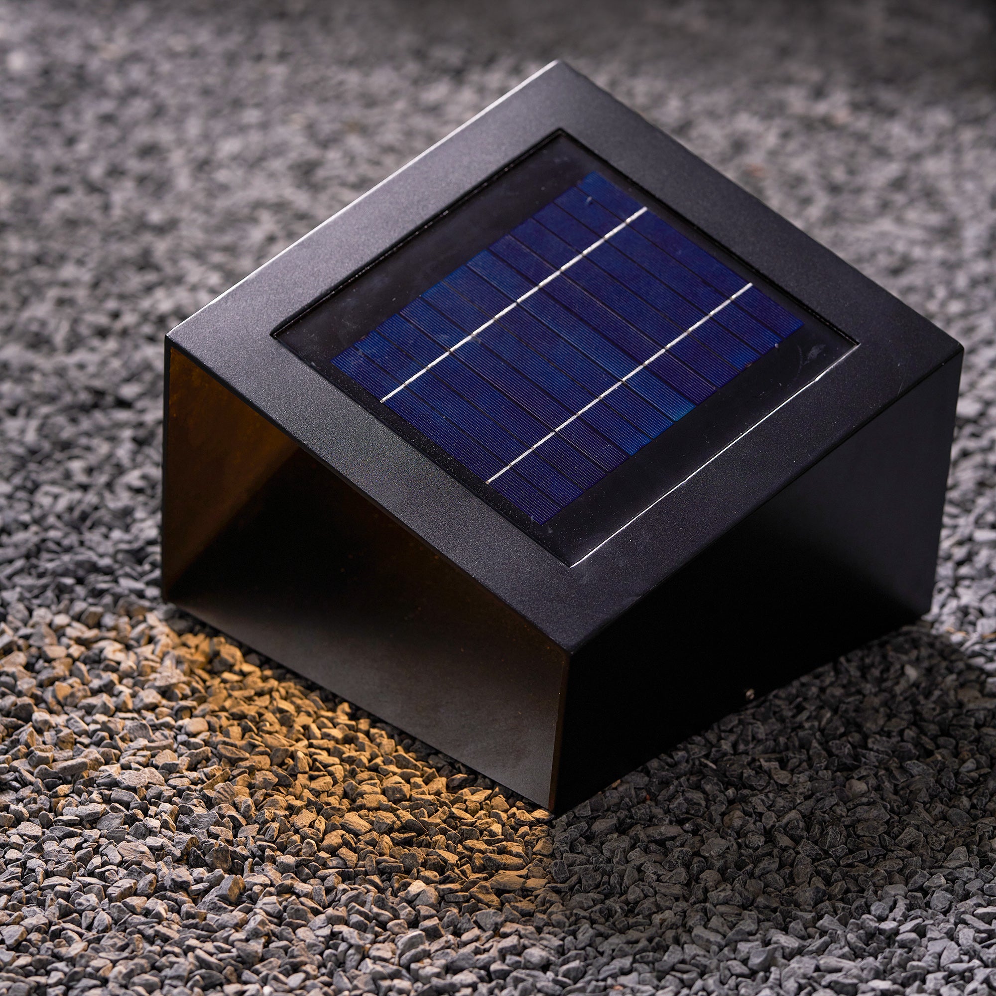 Compact Solar Border Cube Light