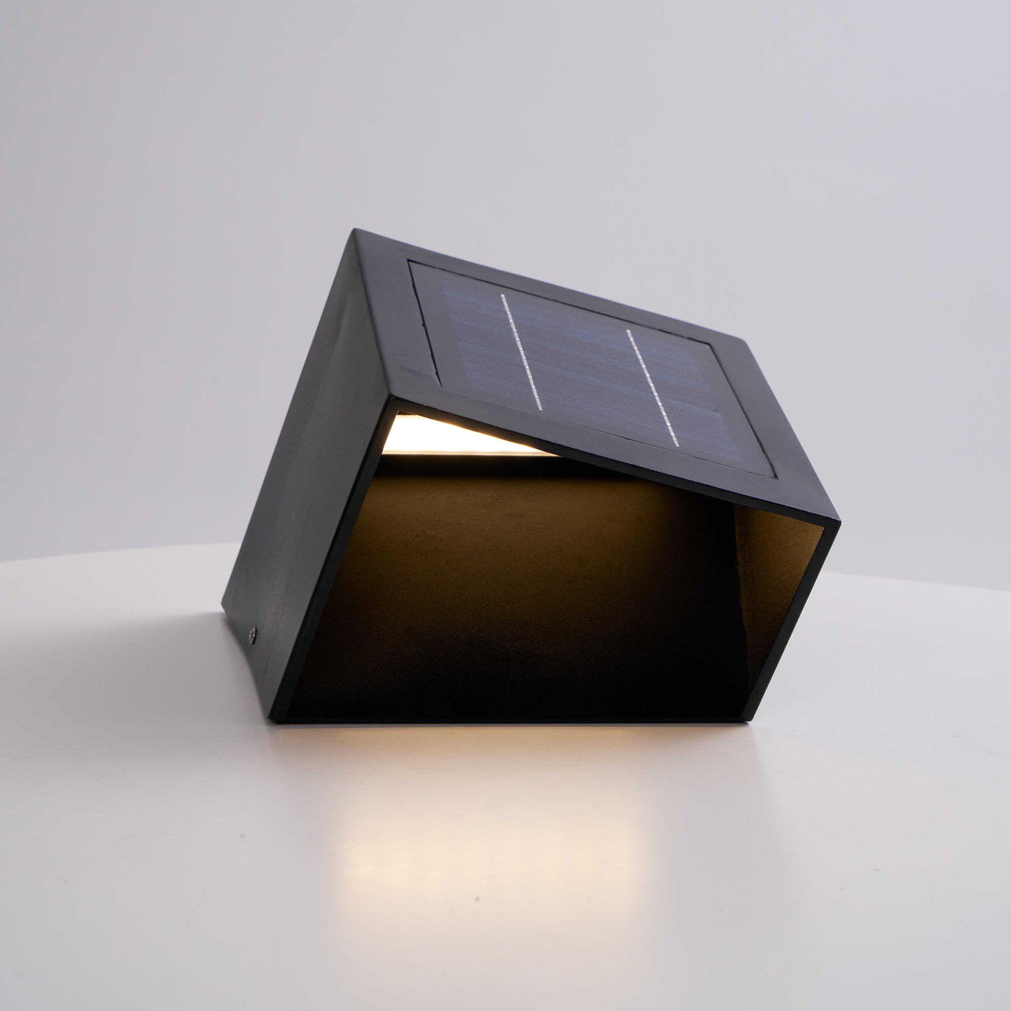 Compact Solar Border Cube Light