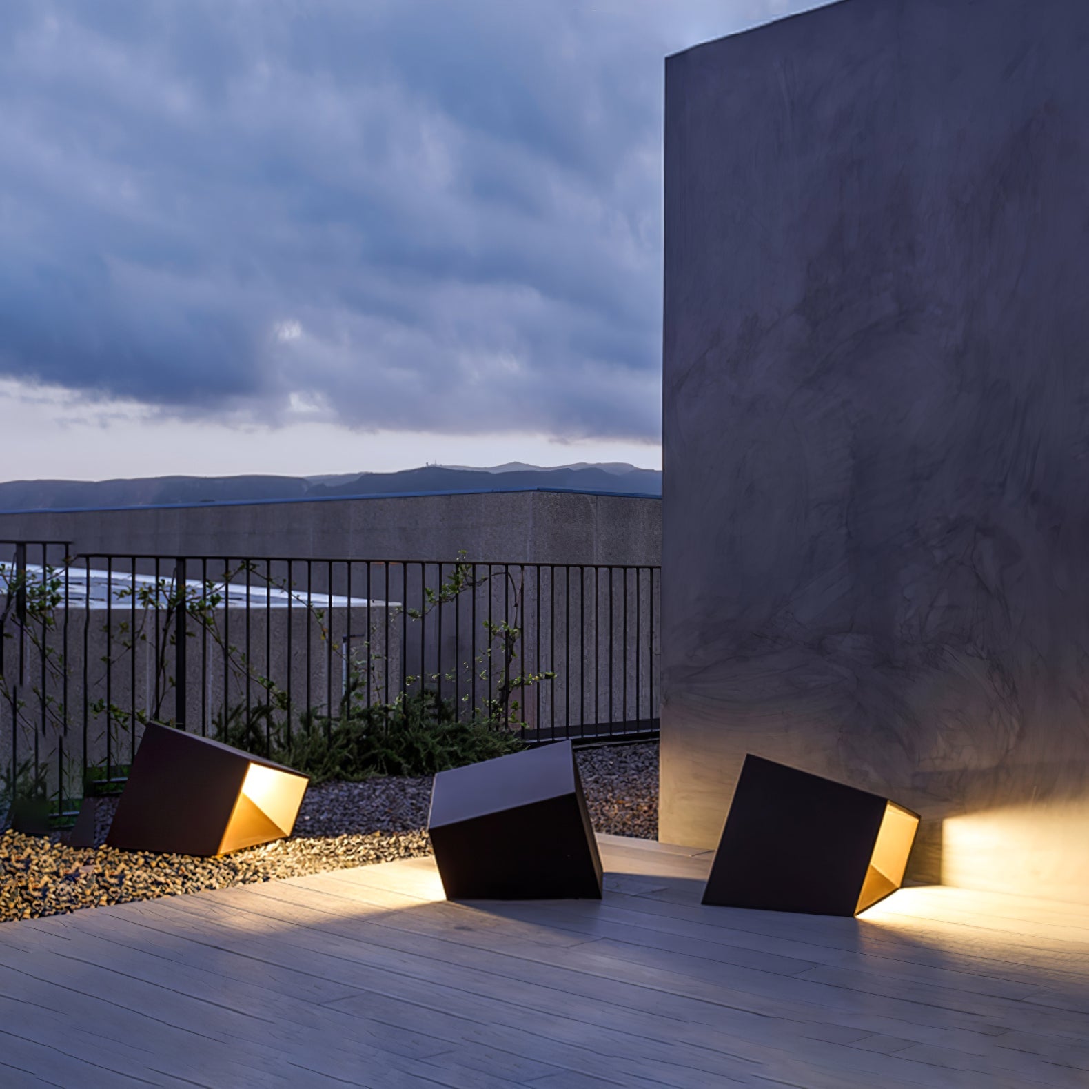 Compact Solar Border Cube Light