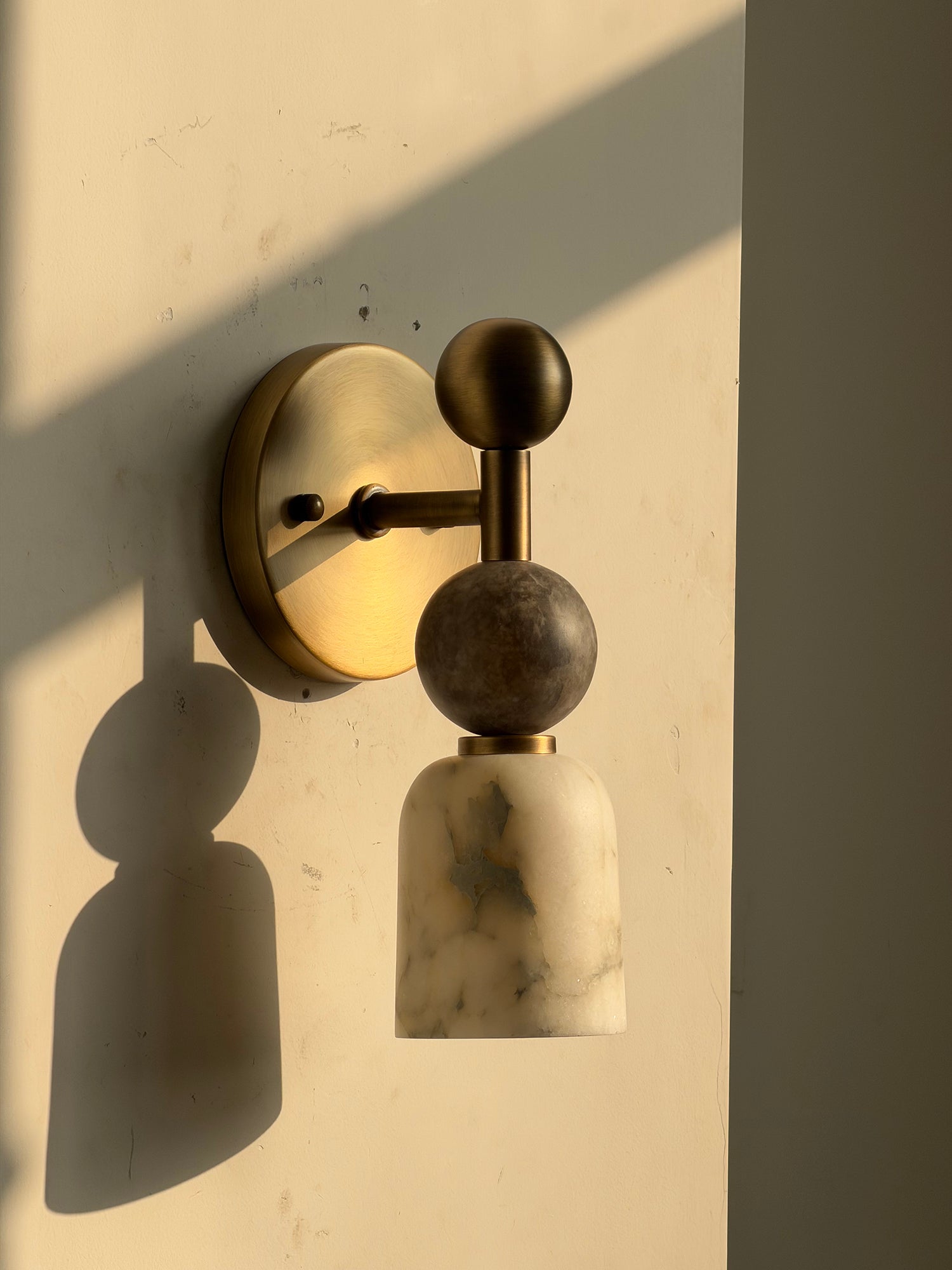 Cairn Alabaster & Brass Sconce